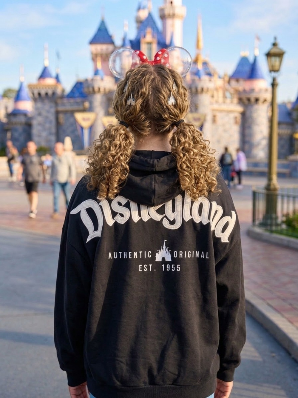 Disneyland Authentic Original Est. 1955 Black Zip Hoodie Size Medium